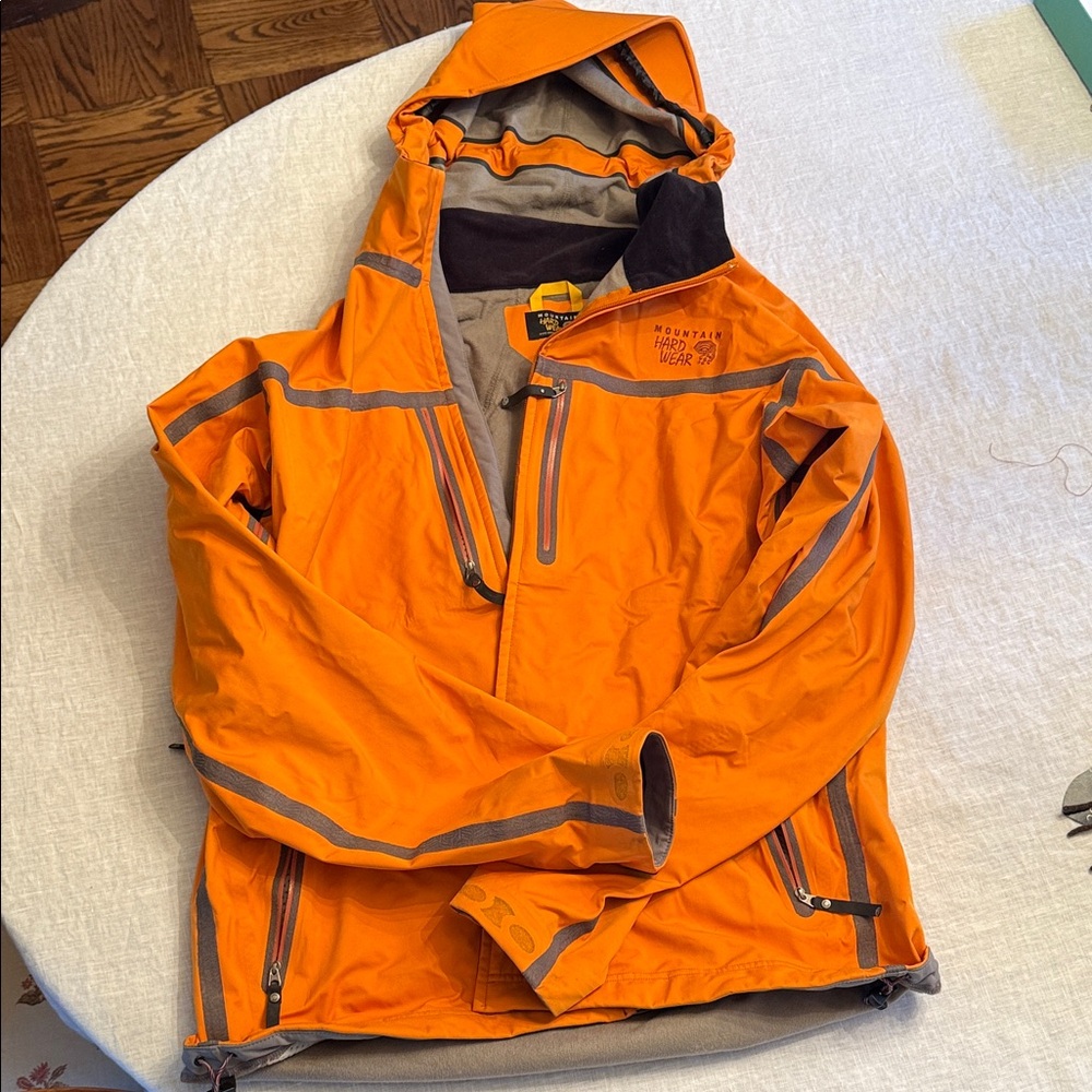 Mountain Hardwear Men's Vibrant Orange Conduit Softshell
